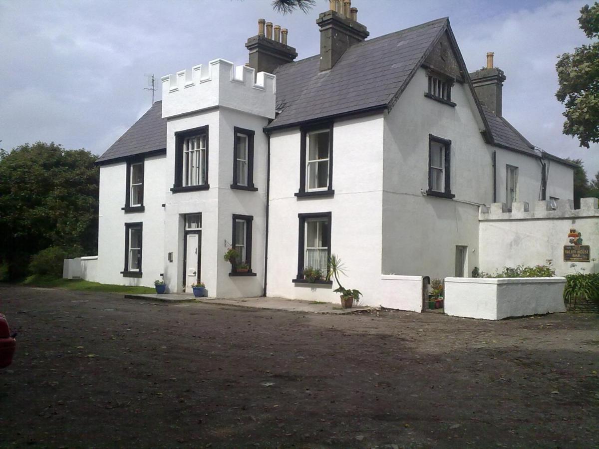 The Valley House Hostel Exterior photo